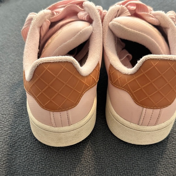 Adidas campus Women's Soft Pink and Cream Sneakers - Picture 2 of 3